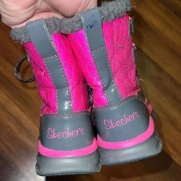 Skechers Gray and Hot Pink Heart Mid Calf Faux Fur Lace Up Boot Size 11 Toddler - Picture 5 of 7